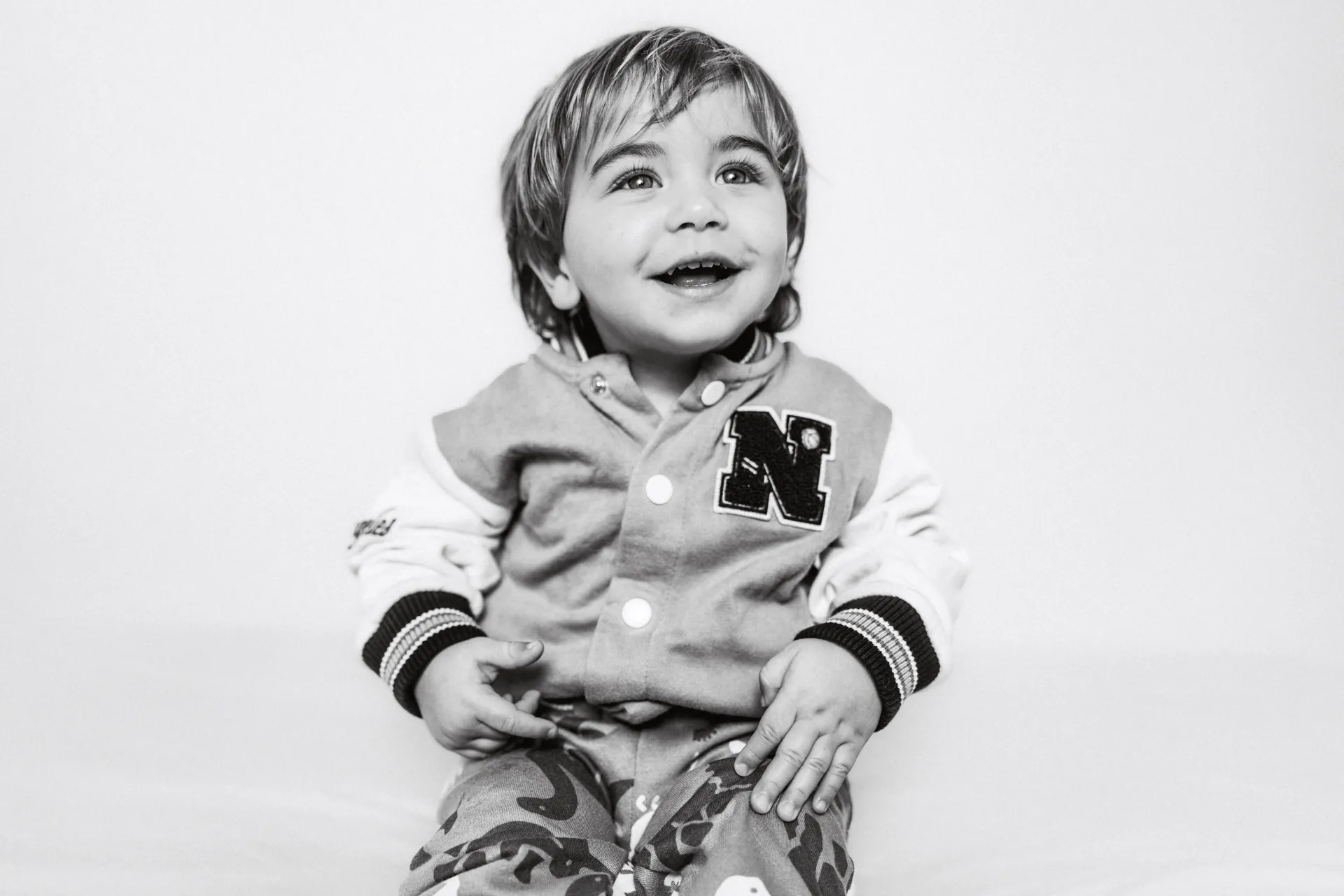 Natural family portrait by Family Frames, London